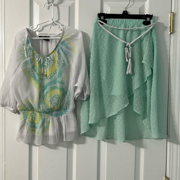 7/8 skirt set my Amy Byer teal colored - Picture 1 of 6